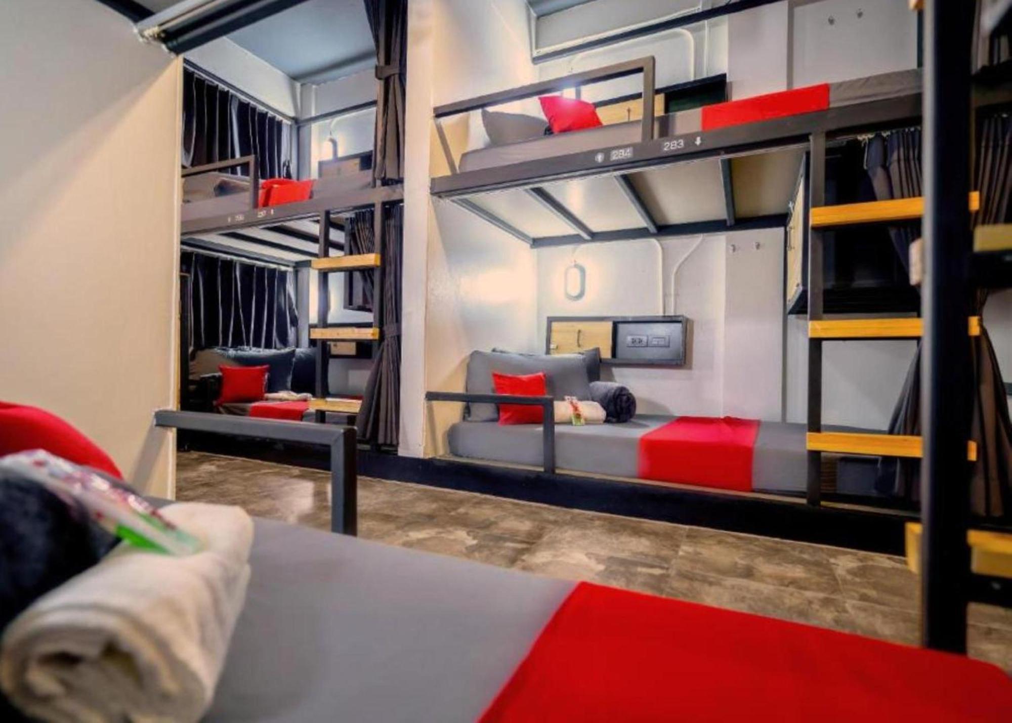 Episode 11 Hostel Sukhumvit Μπανγκόκ Εξωτερικό φωτογραφία